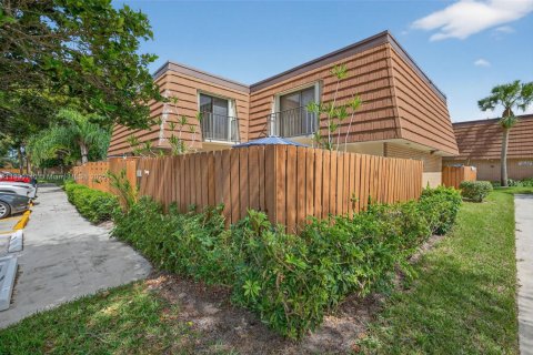 Townhouse in Jupiter, Florida 2 bedrooms, 114.83 sq.m. № 1952662 - photo 28
