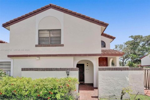 Кондоминиум с 2 спальнями в Майами, Флорида № 2051721