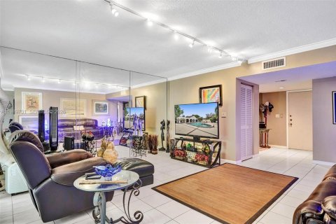 Купить кондоминиум в Майами, Флорида 2 спальни, 159.33м2, № 2051721 - фото 6