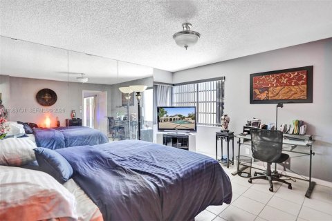 Купить кондоминиум в Майами, Флорида 2 спальни, 159.33м2, № 2051721 - фото 16