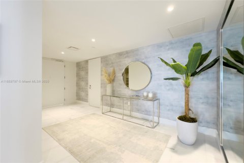 Copropriété à louer à Miami, Floride: 4 chambres, 219.99 m2 № 1889681 - photo 24