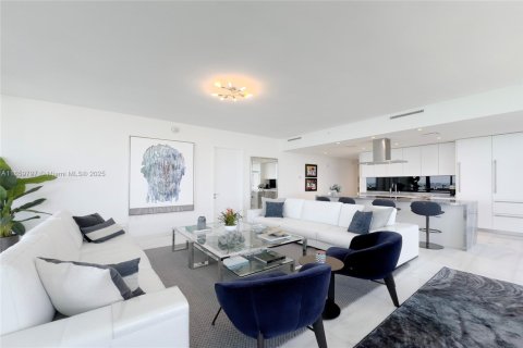 Copropriété à louer à Miami, Floride: 4 chambres, 219.99 m2 № 1889681 - photo 4