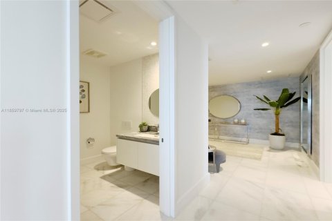 Copropriété à louer à Miami, Floride: 4 chambres, 219.99 m2 № 1889681 - photo 22