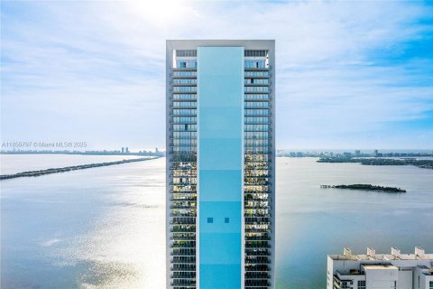 Copropriété à louer à Miami, Floride: 4 chambres, 219.99 m2 № 1889681 - photo 27