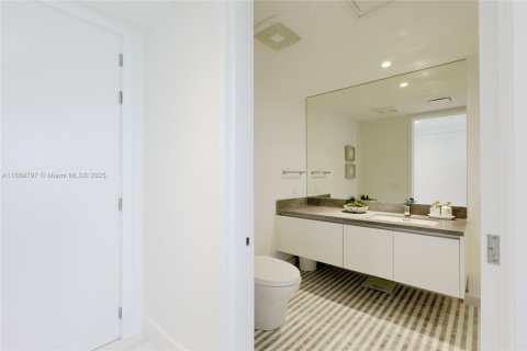 Copropriété à louer à Miami, Floride: 4 chambres, 219.99 m2 № 1889681 - photo 21
