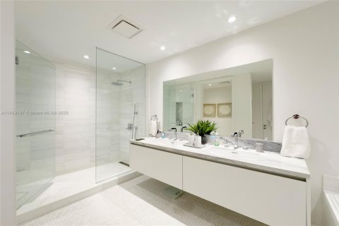 Copropriété à louer à Miami, Floride: 4 chambres, 219.99 m2 № 1889681 - photo 16