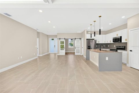 Casa en venta en Port Charlotte, Florida, 3 dormitorios, 154.59 m2 № 2147474 - foto 23
