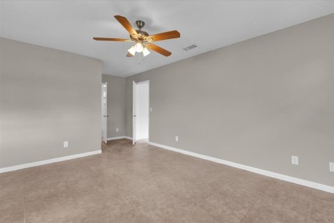 House in New Smyrna Beach, Florida 3 bedrooms, 140.47 sq.m. № 2425688 - photo 23