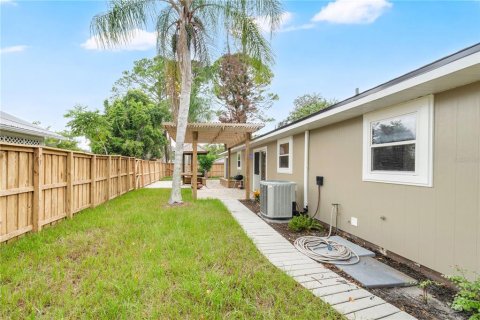 Villa ou maison à vendre à Edgewater, Floride: 3 chambres, 141.77 m2 № 2314946 - photo 24