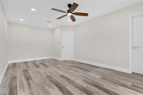 Villa ou maison à vendre à Edgewater, Floride: 3 chambres, 141.77 m2 № 2314946 - photo 14
