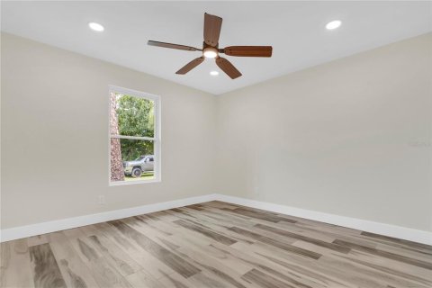 Villa ou maison à vendre à Edgewater, Floride: 3 chambres, 141.77 m2 № 2314946 - photo 20