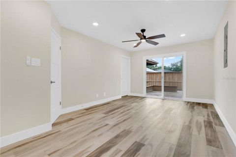 Villa ou maison à vendre à Edgewater, Floride: 3 chambres, 141.77 m2 № 2314946 - photo 13