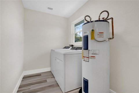 Villa ou maison à vendre à Edgewater, Floride: 3 chambres, 141.77 m2 № 2314946 - photo 23