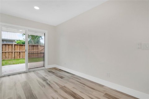 Villa ou maison à vendre à Edgewater, Floride: 3 chambres, 141.77 m2 № 2314946 - photo 9