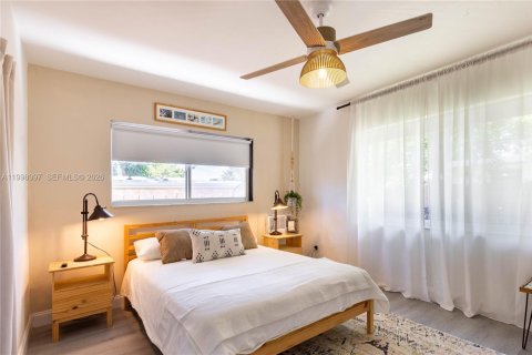 Villa ou maison à louer à Dania Beach, Floride: 2 chambres, 100.61 m2 № 2064022 - photo 9