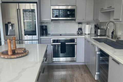 Снять в аренду кондоминиум в Майами, Флорида 1 спальня, 98.29м2, № 1867711 - фото 9