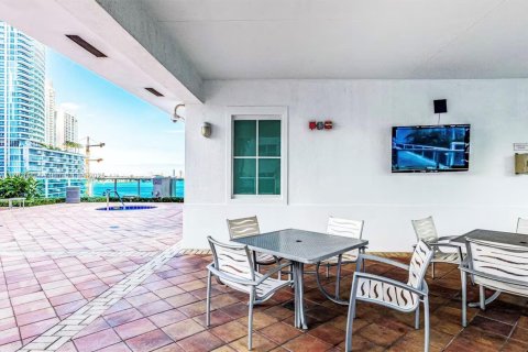 Снять в аренду кондоминиум в Майами, Флорида 1 спальня, 98.29м2, № 1867711 - фото 18
