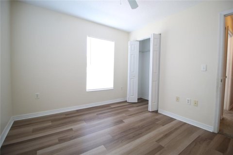 Villa ou maison à louer à Saint Petersburg, Floride: 4 chambres, 122.63 m2 № 2114579 - photo 13
