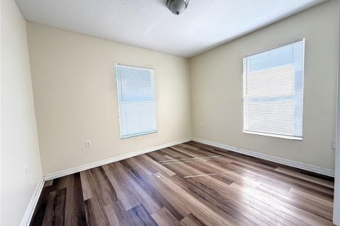 Villa ou maison à louer à Saint Petersburg, Floride: 4 chambres, 122.63 m2 № 2114579 - photo 12