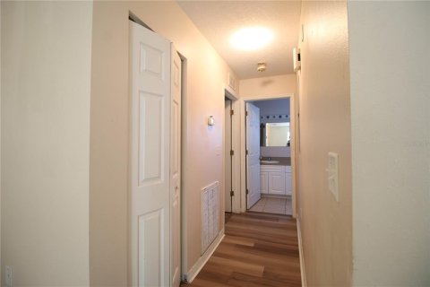 Villa ou maison à louer à Saint Petersburg, Floride: 4 chambres, 122.63 m2 № 2114579 - photo 7