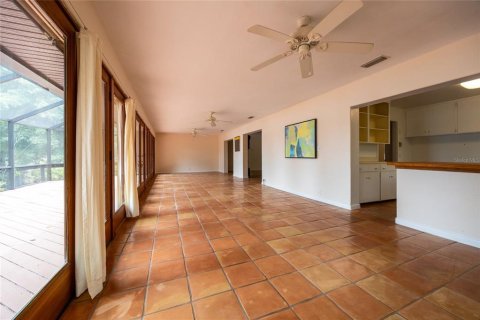 House in Melrose, Florida 4 bedrooms, 256.69 sq.m. № 1732187 - photo 17