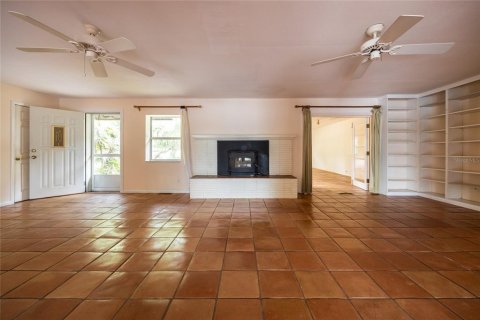 House in Melrose, Florida 4 bedrooms, 256.69 sq.m. № 1732187 - photo 8