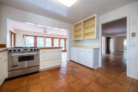 House in Melrose, Florida 4 bedrooms, 256.69 sq.m. № 1732187 - photo 23