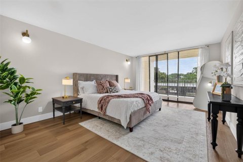 Condo in Belleair, Florida, 2 bedrooms  № 2166855 - photo 12