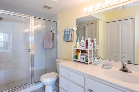 Condo in Lake Suzy, Florida, 2 bedrooms  № 1339596 - photo 13