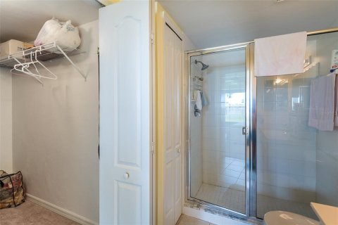 Condo in Lake Suzy, Florida, 2 bedrooms  № 1339596 - photo 15