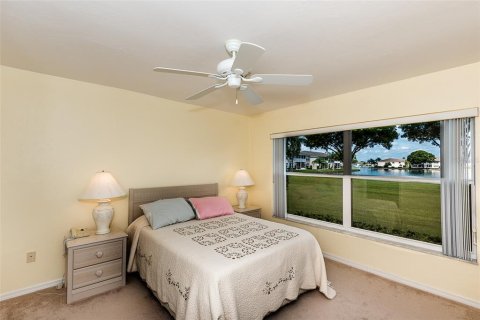 Condo in Lake Suzy, Florida, 2 bedrooms  № 1339596 - photo 26