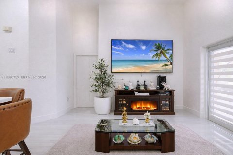 Купить виллу или дом в Хомстед, Флорида 4 спальни, 148.46м2, № 2044753 - фото 11