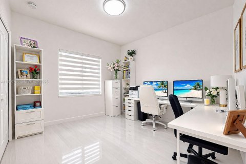 Купить виллу или дом в Хомстед, Флорида 4 спальни, 148.46м2, № 2044753 - фото 27