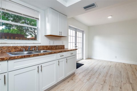 Touwnhouse à vendre à North Lauderdale, Floride: 2 chambres, 102.94 m2 № 2170571 - photo 14