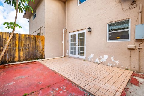 Touwnhouse à vendre à North Lauderdale, Floride: 2 chambres, 102.94 m2 № 2170571 - photo 16