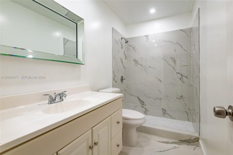 Touwnhouse à vendre à North Lauderdale, Floride: 2 chambres, 102.94 m2 № 2170571 - photo 19