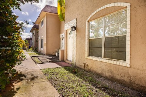 Touwnhouse à vendre à North Lauderdale, Floride: 2 chambres, 102.94 m2 № 2170571 - photo 28