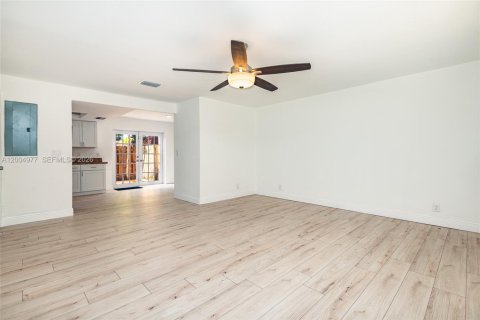 Touwnhouse à vendre à North Lauderdale, Floride: 2 chambres, 102.94 m2 № 2170571 - photo 3