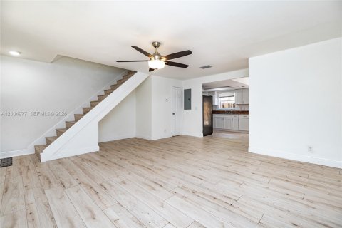 Touwnhouse à North Lauderdale, Floride 2 chambres, 102.94 m2 № 2170571