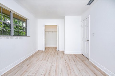 Touwnhouse à vendre à North Lauderdale, Floride: 2 chambres, 102.94 m2 № 2170571 - photo 24