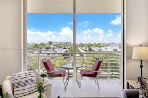 Copropriété à vendre à Aventura, Floride: 2 chambres, 102.1 m2 № 1945730 - photo 12