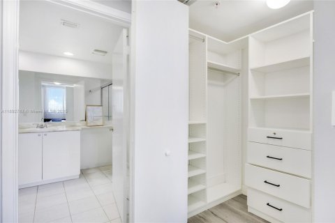Copropriété à vendre à Aventura, Floride: 2 chambres, 102.1 m2 № 1945730 - photo 8