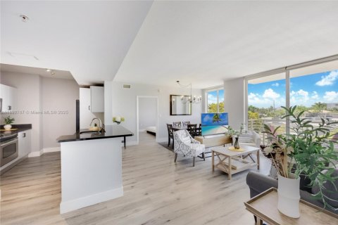Copropriété à vendre à Aventura, Floride: 2 chambres, 102.1 m2 № 1945730 - photo 4