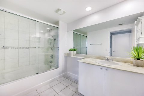 Copropriété à vendre à Aventura, Floride: 2 chambres, 102.1 m2 № 1945730 - photo 10