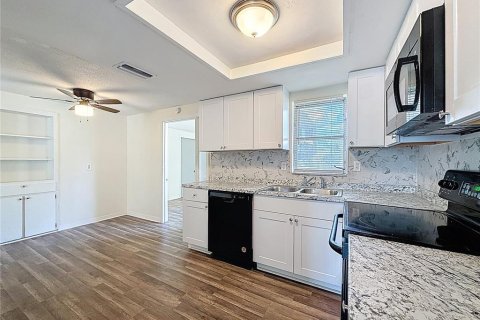 Villa ou maison à vendre à Port Richey, Floride: 3 chambres, 95.13 m2 № 1793996 - photo 10