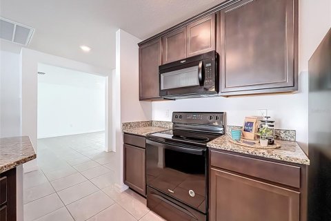 Casa en venta en Spring Hill, Florida, 3 dormitorios, 143.07 m2 № 2144031 - foto 11