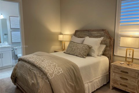 Villa ou maison à vendre à Bradenton, Floride: 3 chambres, 219.99 m2 № 2021692 - photo 9