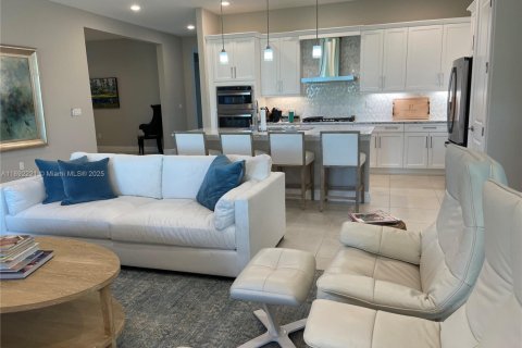 Villa ou maison à vendre à Bradenton, Floride: 3 chambres, 219.99 m2 № 2021692 - photo 3