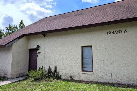 Copropriété à vendre à Tampa, Floride: 2 chambres, 106.19 m2 № 1919755 - photo 2