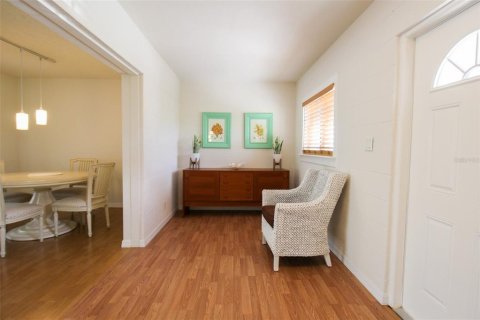Villa ou maison à louer à Sarasota, Floride: 4 chambres, 190.82 m2 № 226260 - photo 6